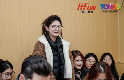 新媒体培训学校：新媒体毕业遇上校企合作 就业不是问题